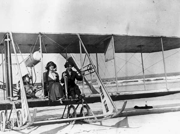 Ruth Law (wikicommons) Ruth Law (wikicommons)