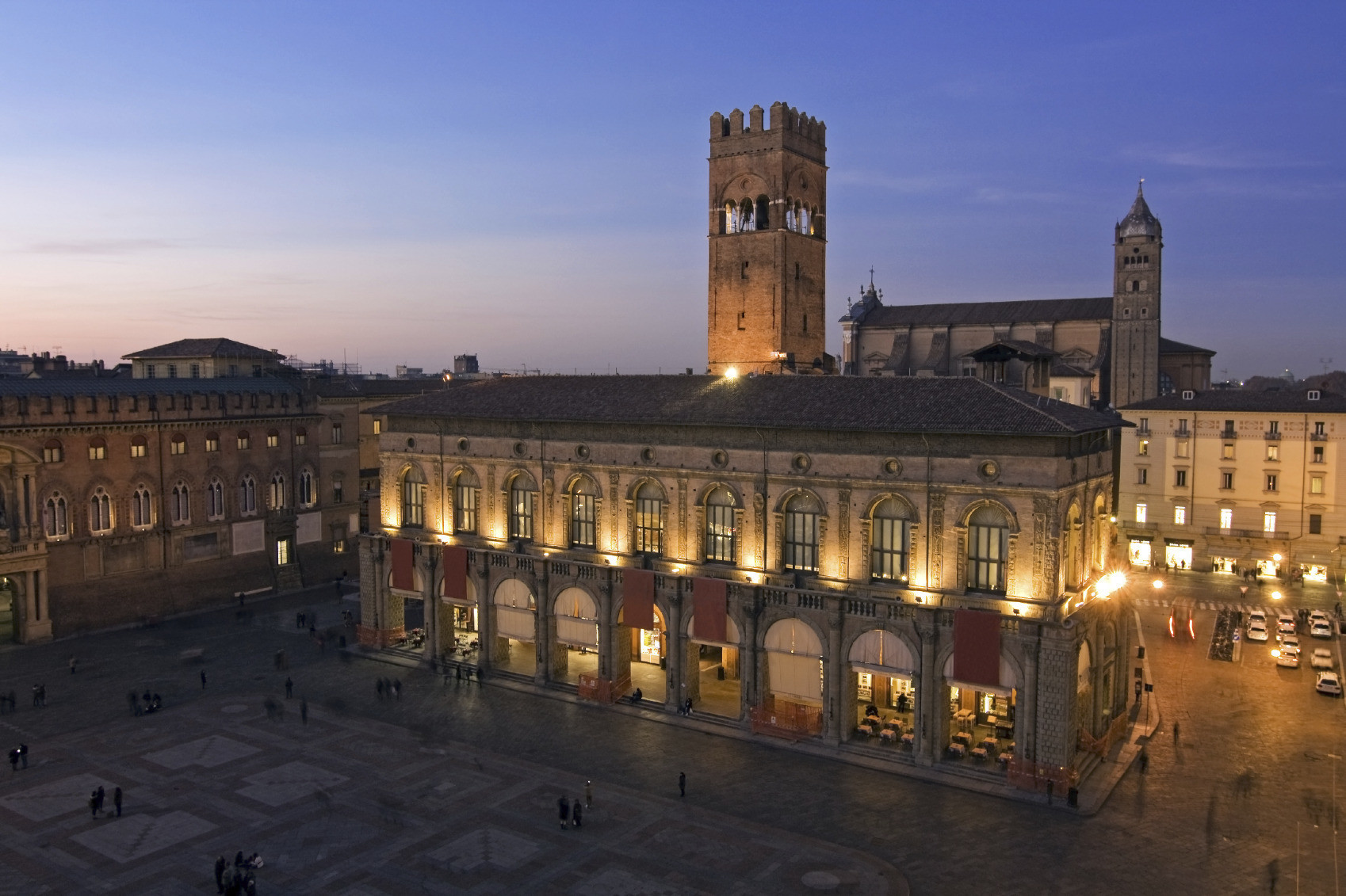 Historisches Gebäude auf der Piazza Maggiore, Bologna