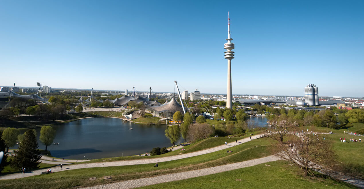 Panoramablick auf den Olympiapark in München