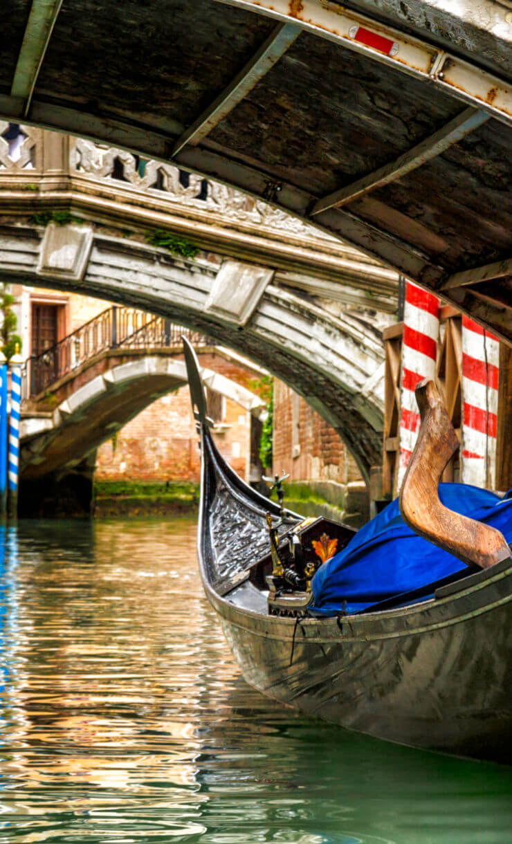 Gondel im venezianischen Kanal