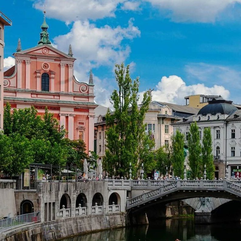Ljubljana stadt - Air Dolomiti